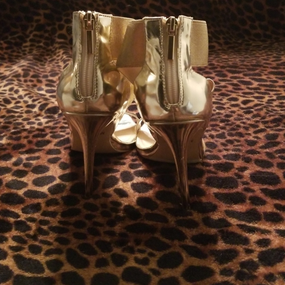 💚GOLD STRAPY SHOES - Picture 6 of 6